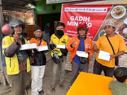 Warteg Naik Kelas: Fenomena 'Warteg Premium' 2026, Saat Generasi Muda Rela Antre Bayar 3x Lipat untuk Makanan Rakyat